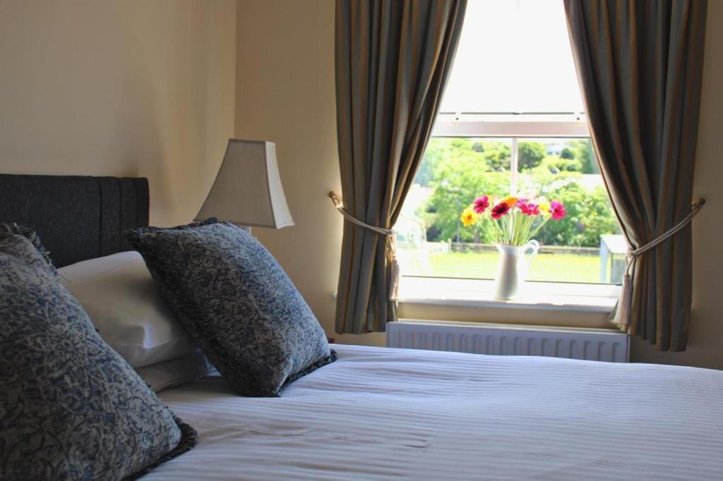 Dun Ri Guesthouse Клифден Экстерьер фото
