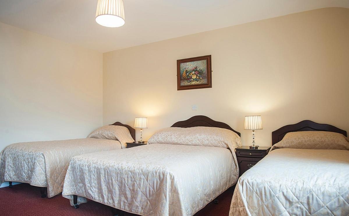 Dun Ri Guesthouse Клифден Экстерьер фото
