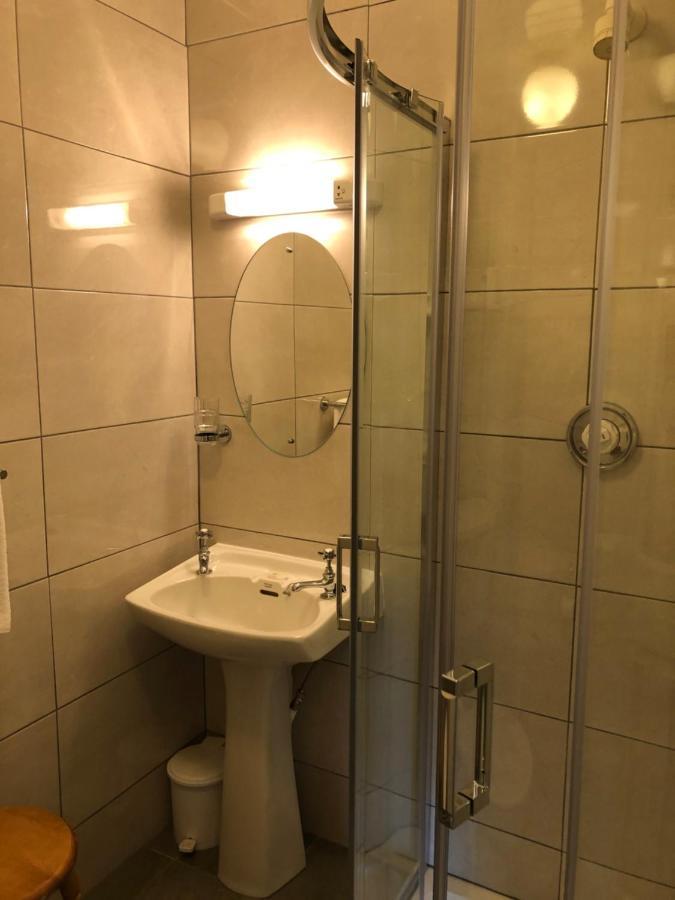 Dun Ri Guesthouse Клифден Экстерьер фото